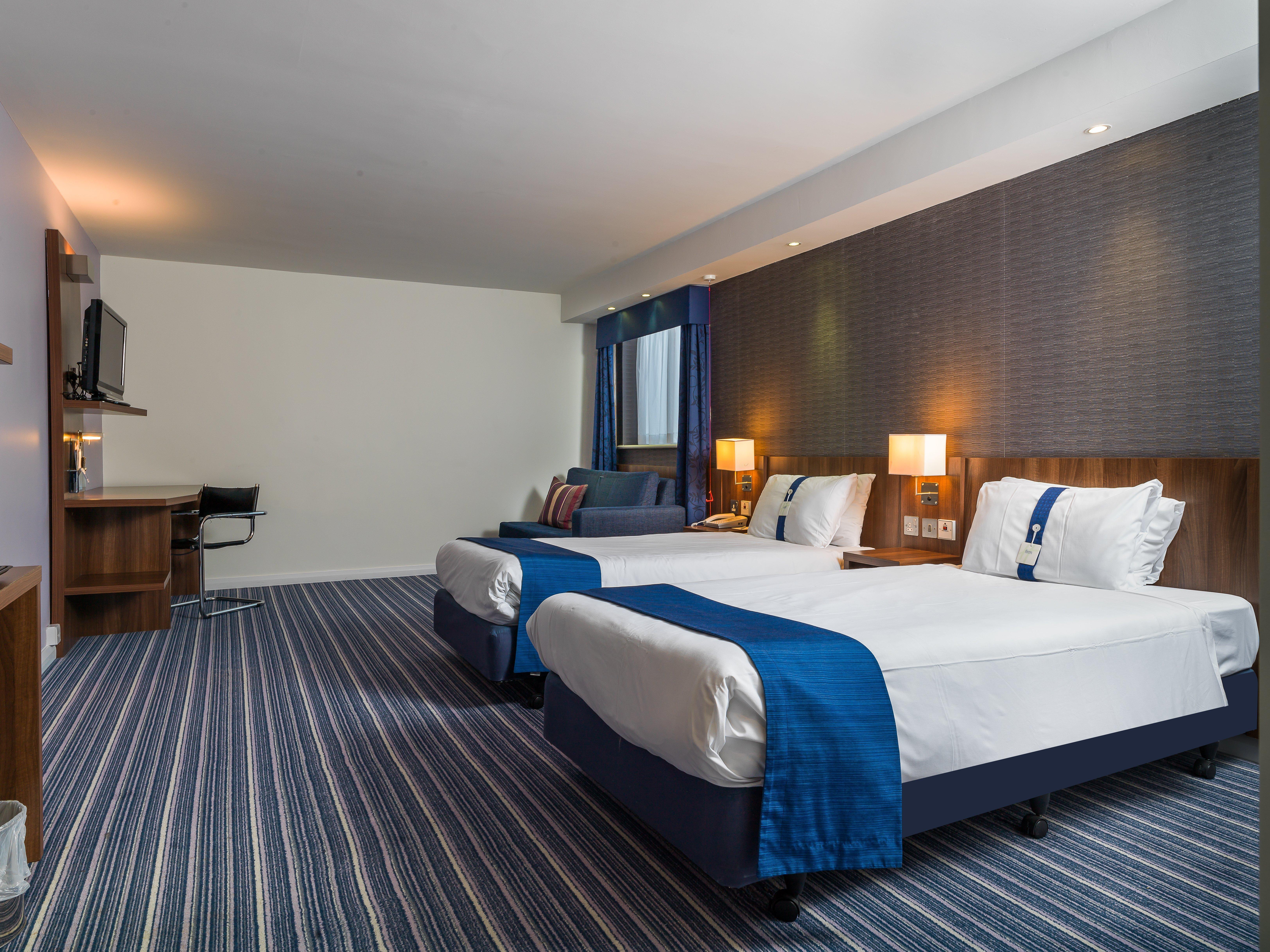 Holiday Inn Express London Gatwick Crawley, An Ihg Hotel Exterior photo